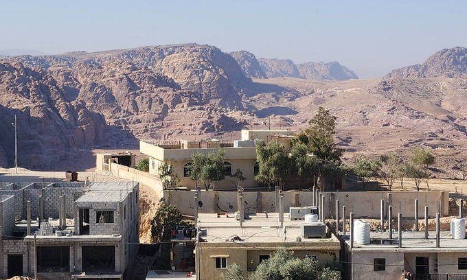 Wadi Musa Bed & Breakfast | Window on petra
