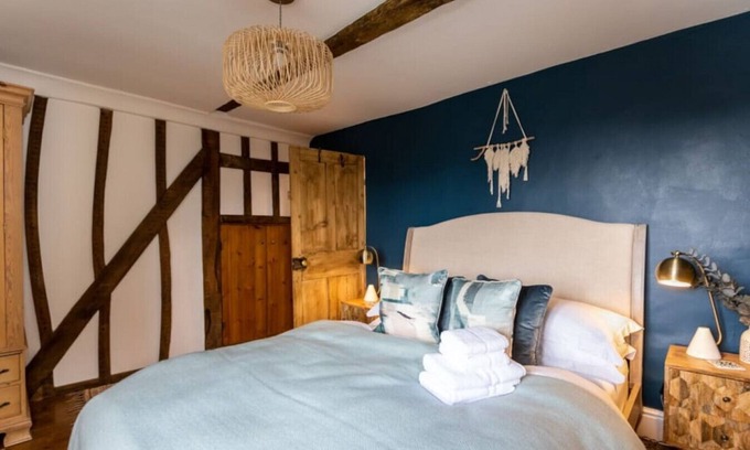 Chipping Norton House | Windsor Cottage - Bolthole in the heart of CN