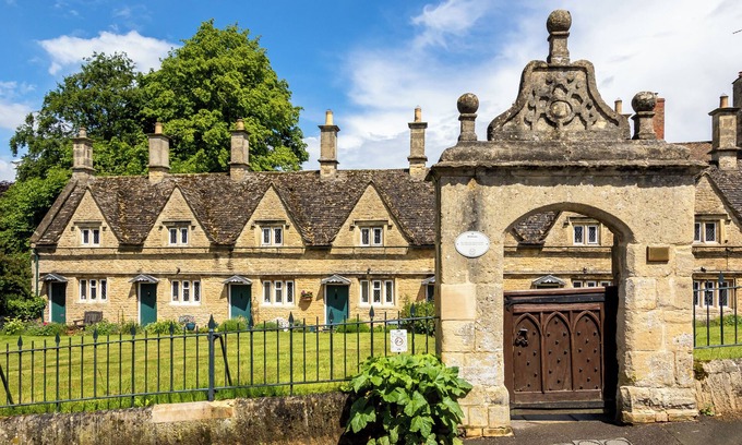 Chipping Norton House | Windsor Cottage-Bolthole in heart of CN