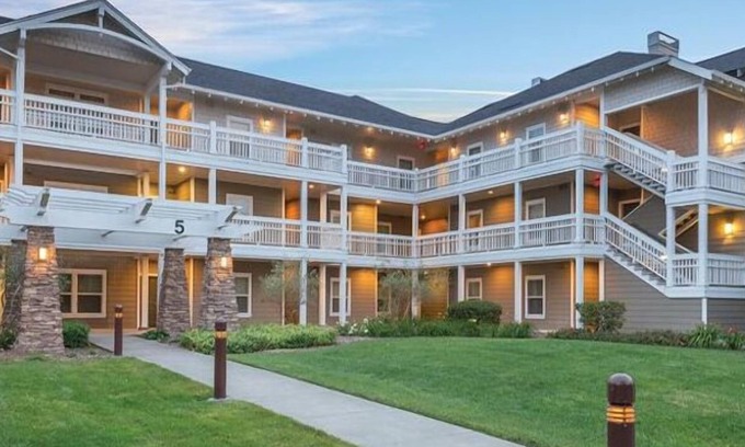 Windsor Resort | Windsor Deluxe Resort 1bdr