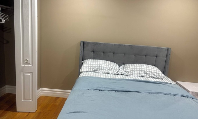 Woodslee House | Windsor Home Room 3