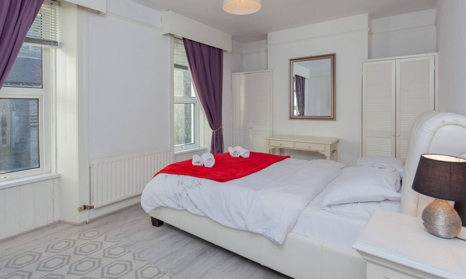 Bogside House | Windsor House - A Home from home