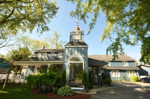 Port Elgin Hotel | Windspire Inn