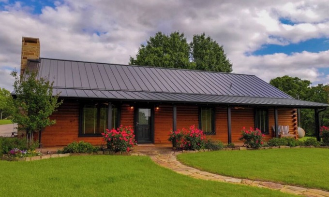 Myra Cabin | Windwalker elite cabins and events experience tranquility in this 3BDR 2BTH