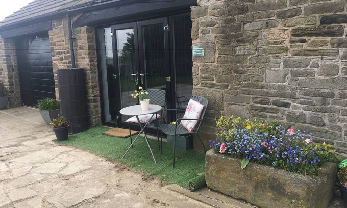 Hoylandswaine House | Windy Bank Hall - Holiday Home