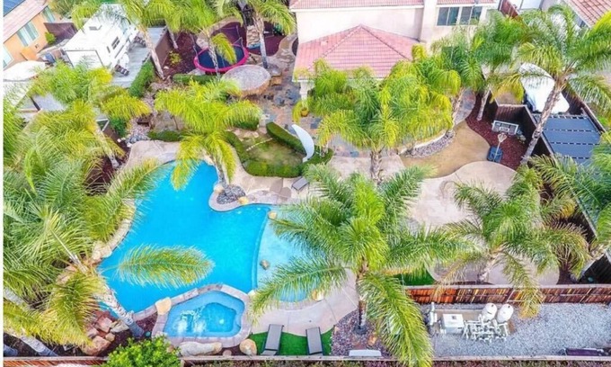 Temecula House | Wine Country Resort - Close to Wineries