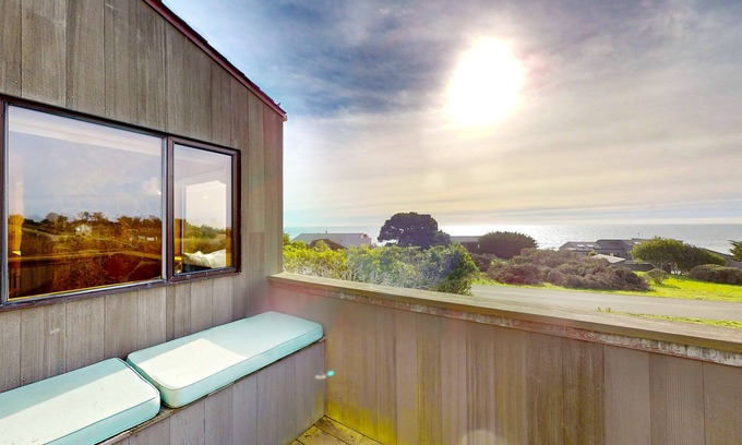 Sea Ranch House | Wine country retreat with pool, sauna, & ocean views - near beach - dog-friendly