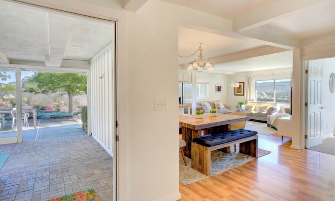 Yountville Other | Wine Country Yountville Farmhouse - 7100 Silverado Trail