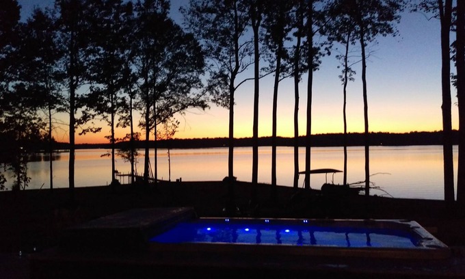 Bumpass House | Wine Down: Your Southern-Style Waterfront Getaway on Lake Anna's Private Side