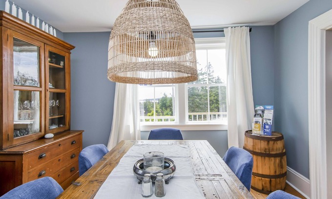 Saint Mary's House | Wine Harbour Village- Sutherland House