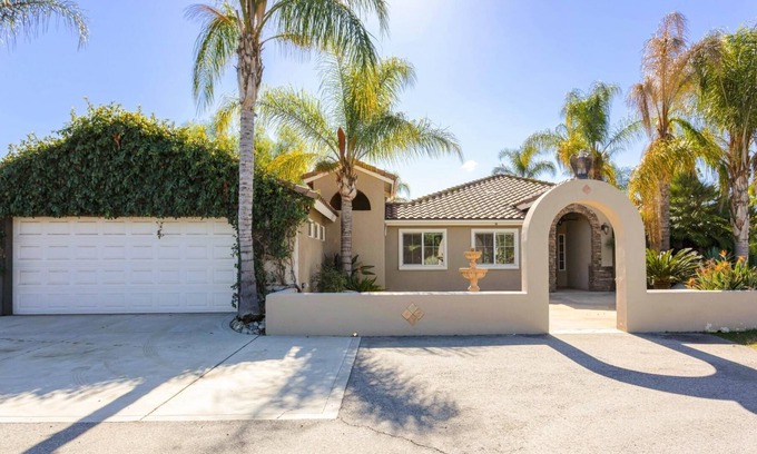 Menifee House | Winederlust and Grapeful-Jacuzzi