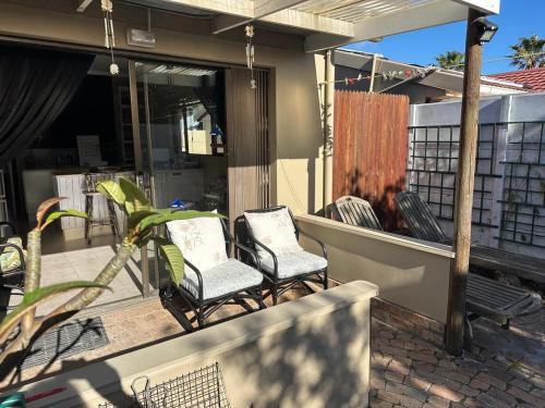 Gordon's Bay Apartment | Winelands Beach Cottage