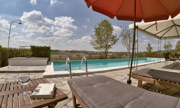 Vignale Monferrato Apartment | Winery Cascina Intersenga - "Appartamento Grappolo"