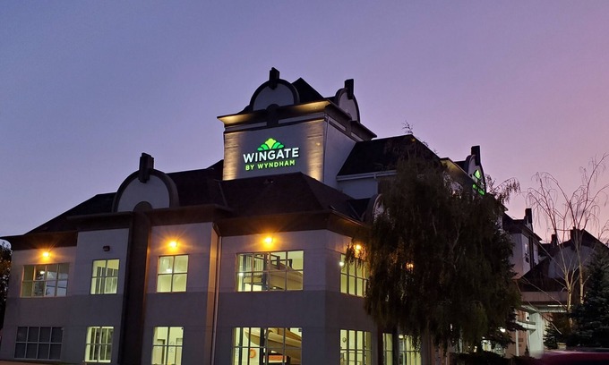 Downtown Hotel | Wingate by Wyndham Lethbridge