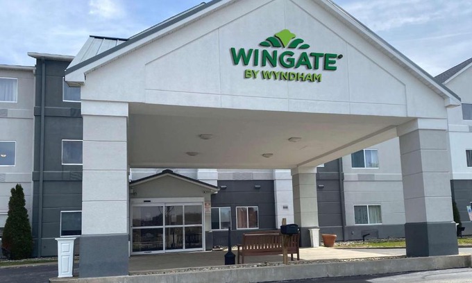 Uniontown Hotel | Wingate by Wyndham Uniontown