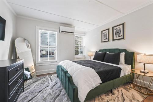 Saratoga Springs Apartment | Winning Bet by Saratoga Stays