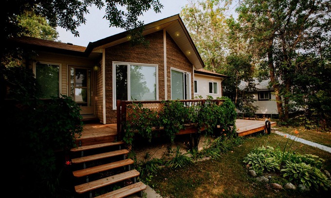 Winnipeg Beach House | Winnipeg Beach All Season Cabin