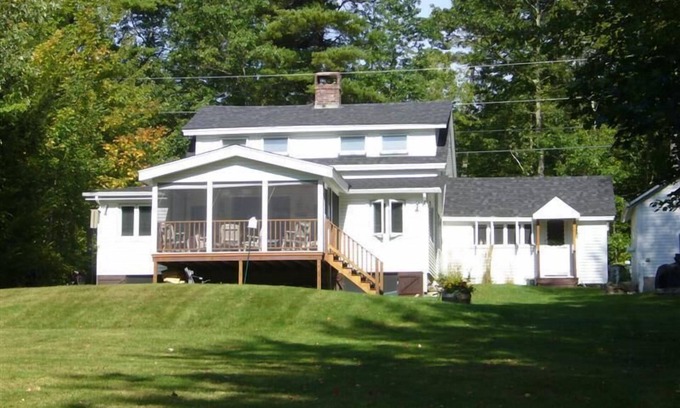 Moultonborough House | Winnipesaukee Waterfront on Center Harbor Bay amazing Sunsets
