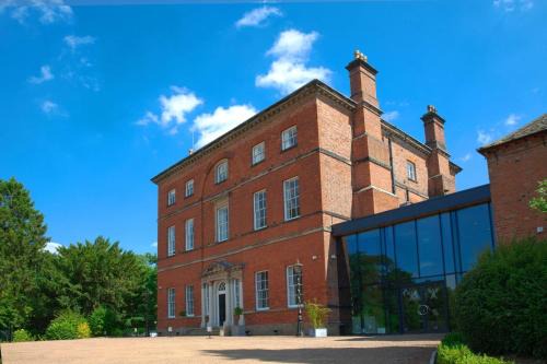 Thorpe Satchville Hotel | Winstanley House
