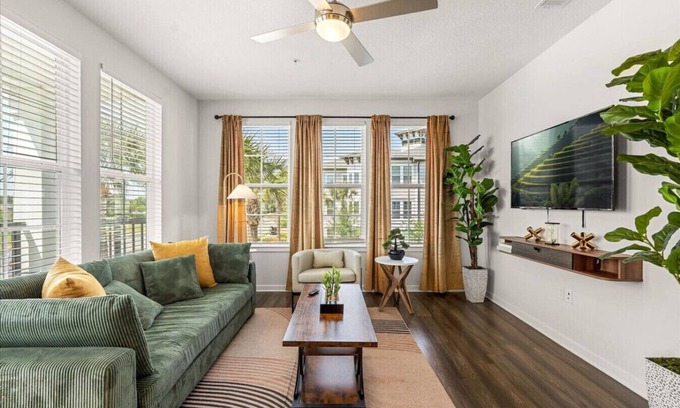 Winter Garden Apartment | Winter Garden Charm, Near Disney