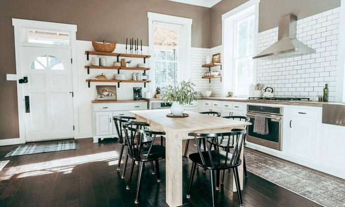 Willow Street House | Winter Getaway|Hot tub|Fireplace|Fire-pit|Smart TV