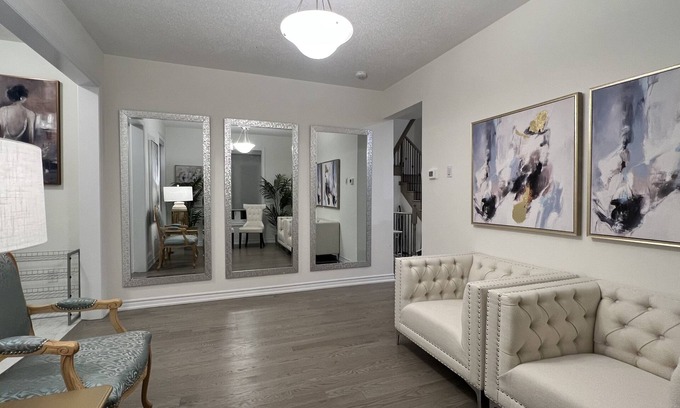 Wasaga Beach House | Winter Getaway in Wasaga Beach, Four Season Fun and Ski nearby Blue Mountain