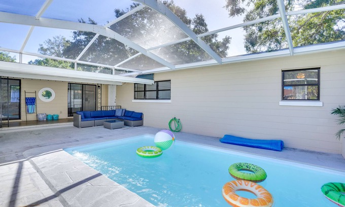 Cypress Gardens House | Winter Haven Home w/Pool Near Legoland!