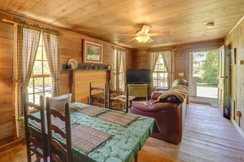 Vein Mountain House | Winter Hiking On-Site! Hot Tub Haven in Marion