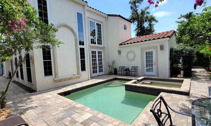 Winter Park House | Winter Park Pool home close to Lake Virginia, Rollins College & Park Ave.
