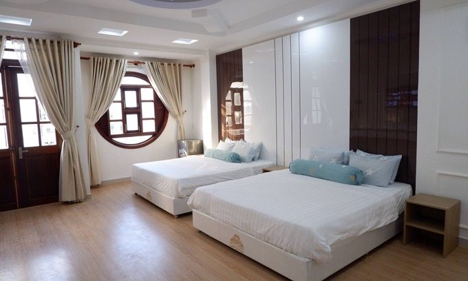 Ninh Kieu House | Winter Spring Homestay Center