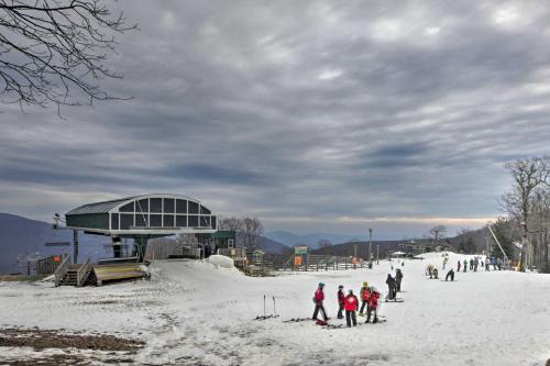 Treeloft House | Wintergreen Home with Hot Tub, Deck and Mountain Views