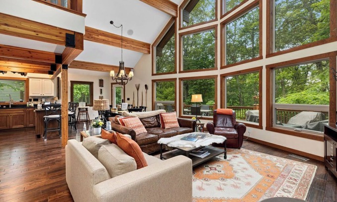 Nellysford House | Wintergreen Retreat - bespoke luxury post & beam home on Devils Knob loop