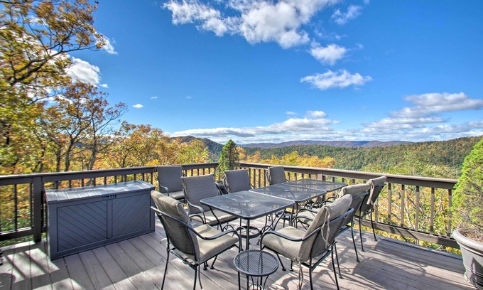 Nellysford House | Wintergreen Resort Retreat: Ski, Hike, Golf!