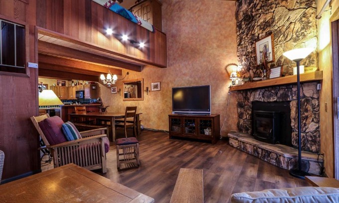 Mammoth Lakes Apartment | Winterset 12 Condo