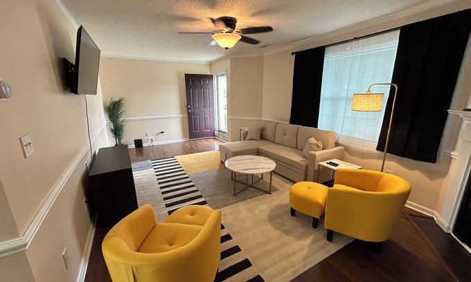 Winterville House | Winterville Wonderland: The best place to stay in the Greenville area! 2