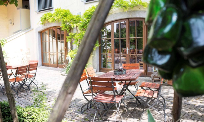 Seinsheim Bed & Breakfast | Winzerstube Familie Schilling