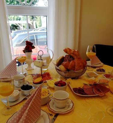 Emmerich Apartment | Wir Beide