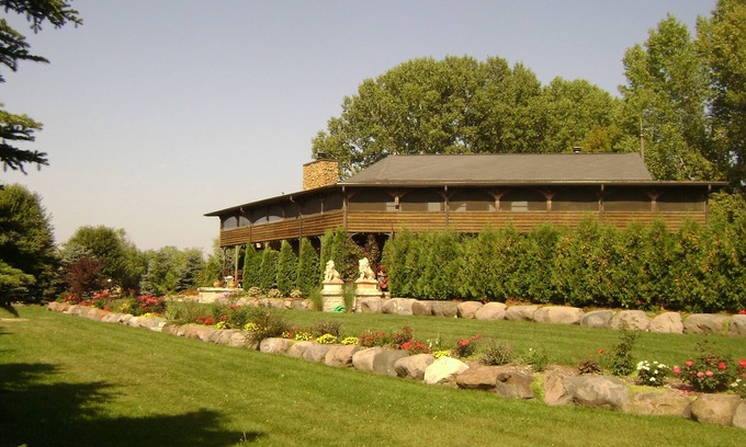 Fox Lake Cabin | Wisconsin lakefront vacation rental, pontoon boat pet friendly Lake House