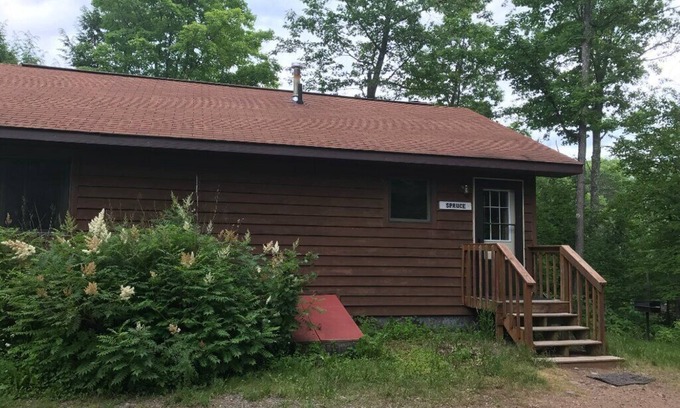 Lac du Flambeau Cabin | Wisconsin Northwoods Lakeside Cabin w/private dock. 394-acre lake! Pet Friendly!