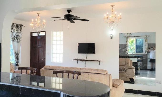 Mtwapa Apartment | Wise Hotel