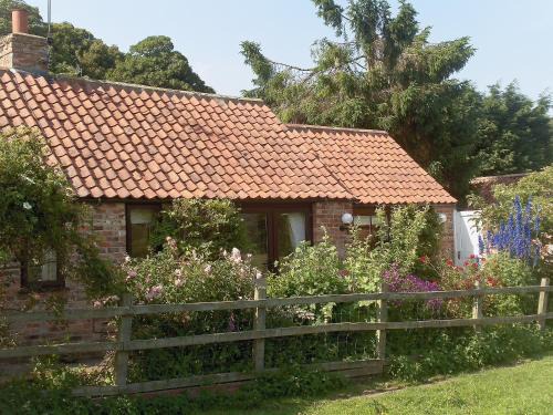 Low Catton House | Wisteria Cottage