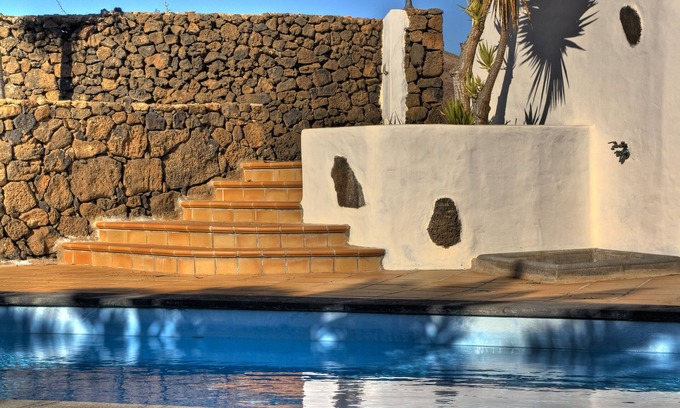 Tinajo House | With private pool, adapted for people with reduced mobility