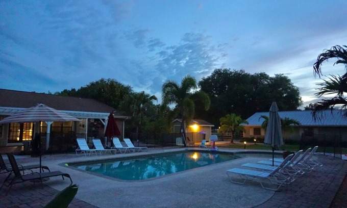 St. Cloud Resort | With tree house, Surprising Tropical-style resort