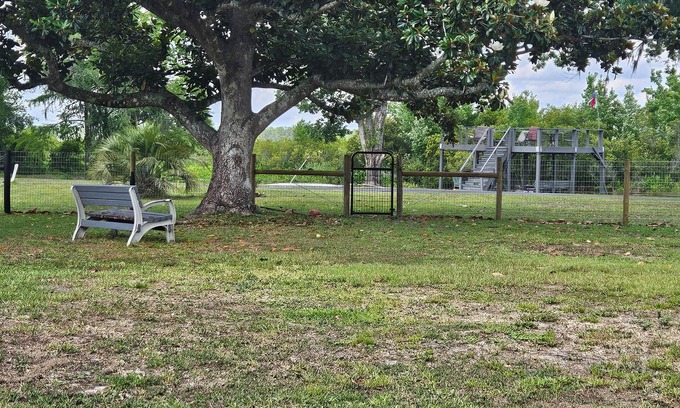 Citrus Springs House | Withlacoochee River w/kayaks
