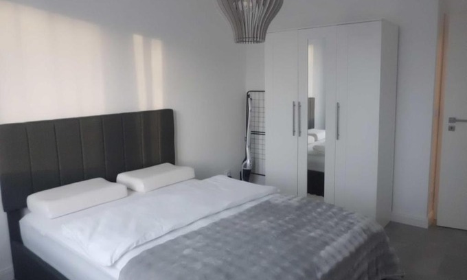 Altendorf Apartment | Wohnung am Niederfeldsee