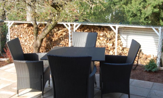 Burgthann Apartment | Wohnung mit Kamin Terrasse und Grill in der Nähe von Nürnberg