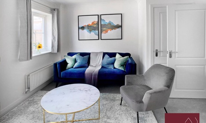 Winnersh House | Wokingham - Garden,Parking, 2Bed