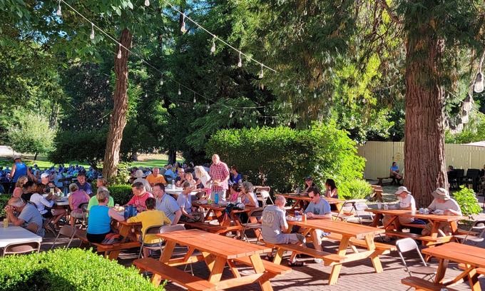 Wolf Creek House | Wolf Creek Inn & Tavern