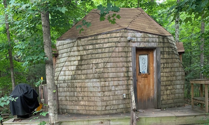 Wilmington Cabin | Wolf Dome at the Adirondack Wildlife Refuge, Sleeps two, One Night Minimum
