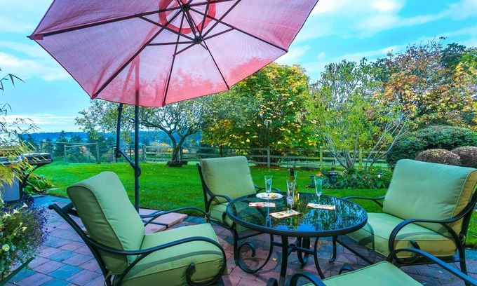 Central Saanich House | WolfShire - Sunrise - Beauty and Serenity in the Valley